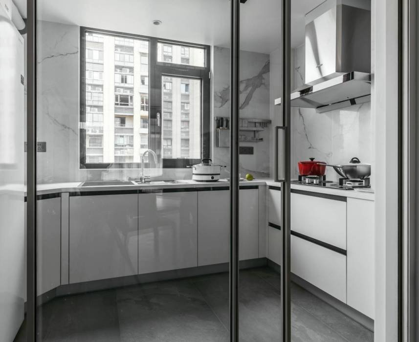 modern-kitchen-with-glass-sliding-door